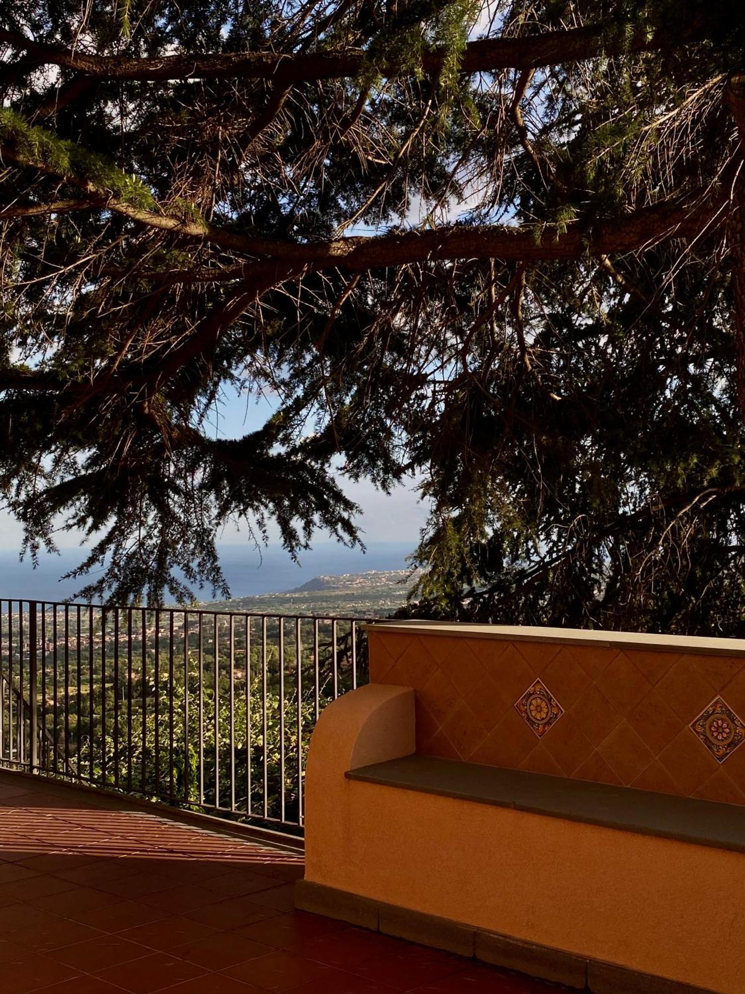 Tenuta Kiwi Dell'Etna Milo Exterior foto