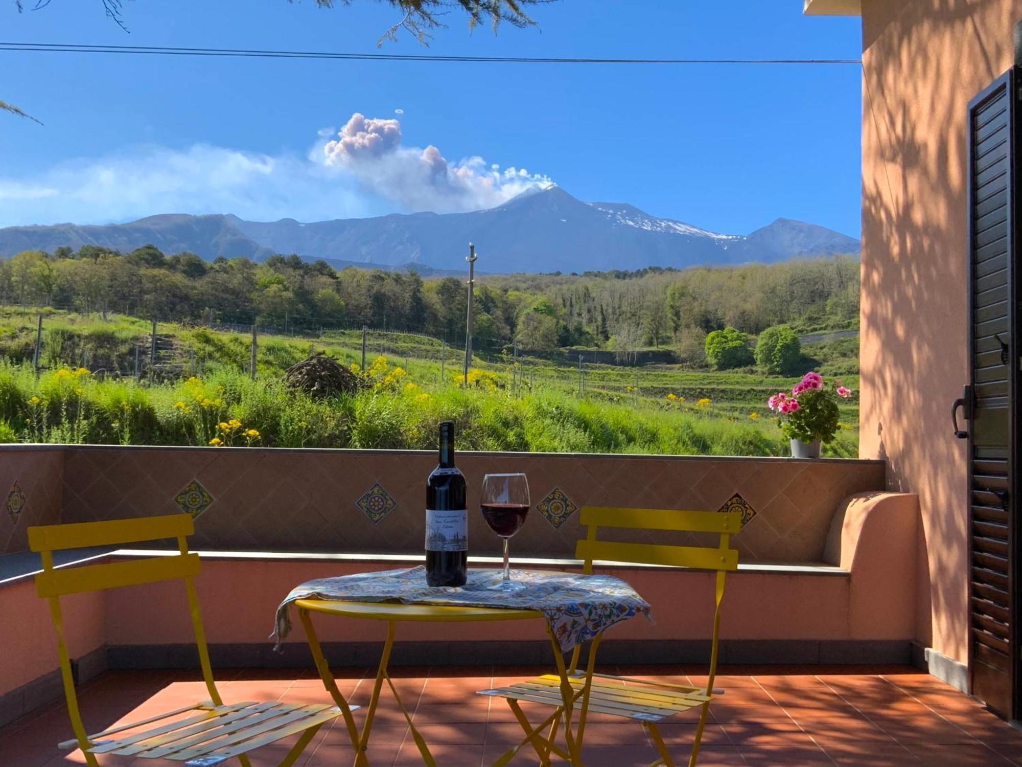 Tenuta Kiwi Dell'Etna Milo Exterior foto